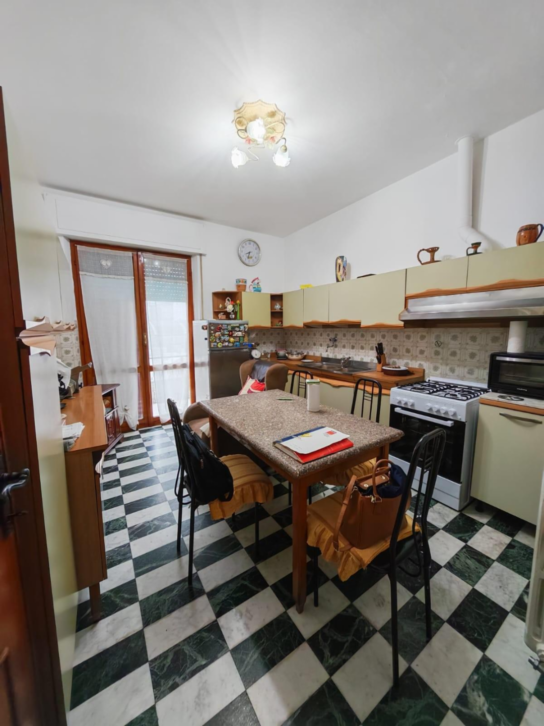 casa indipendente in vendita a Carrara in zona Nazzano