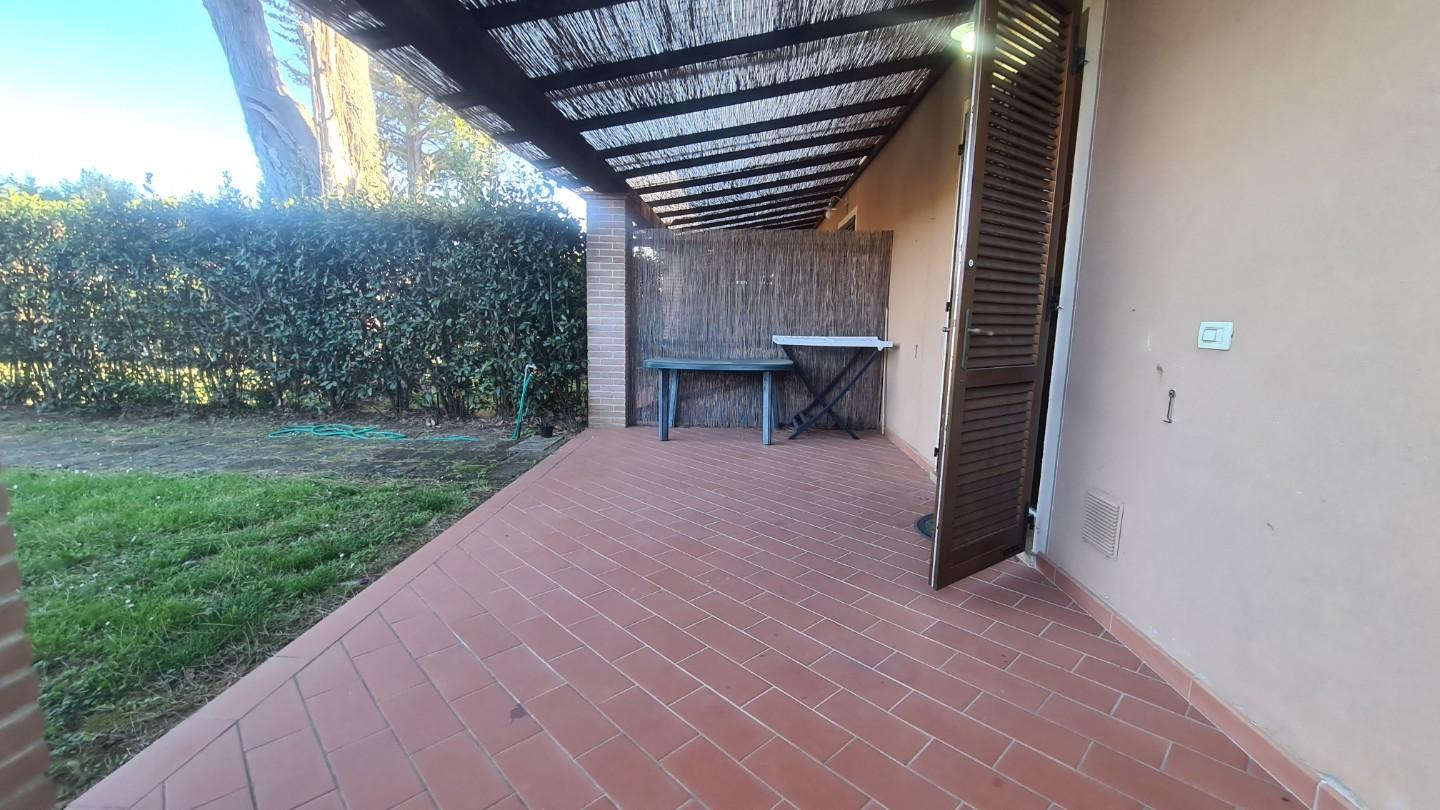 casa indipendente in vendita a Rosignano Marittimo in zona Vada