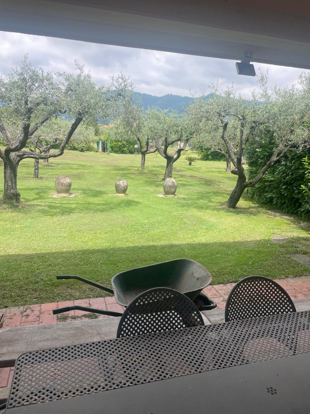 casa indipendente in vendita a Carrara in zona Battilana