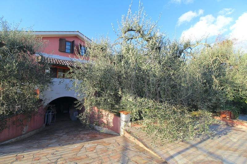 casa indipendente in vendita a Casciana Terme Lari in zona Lari