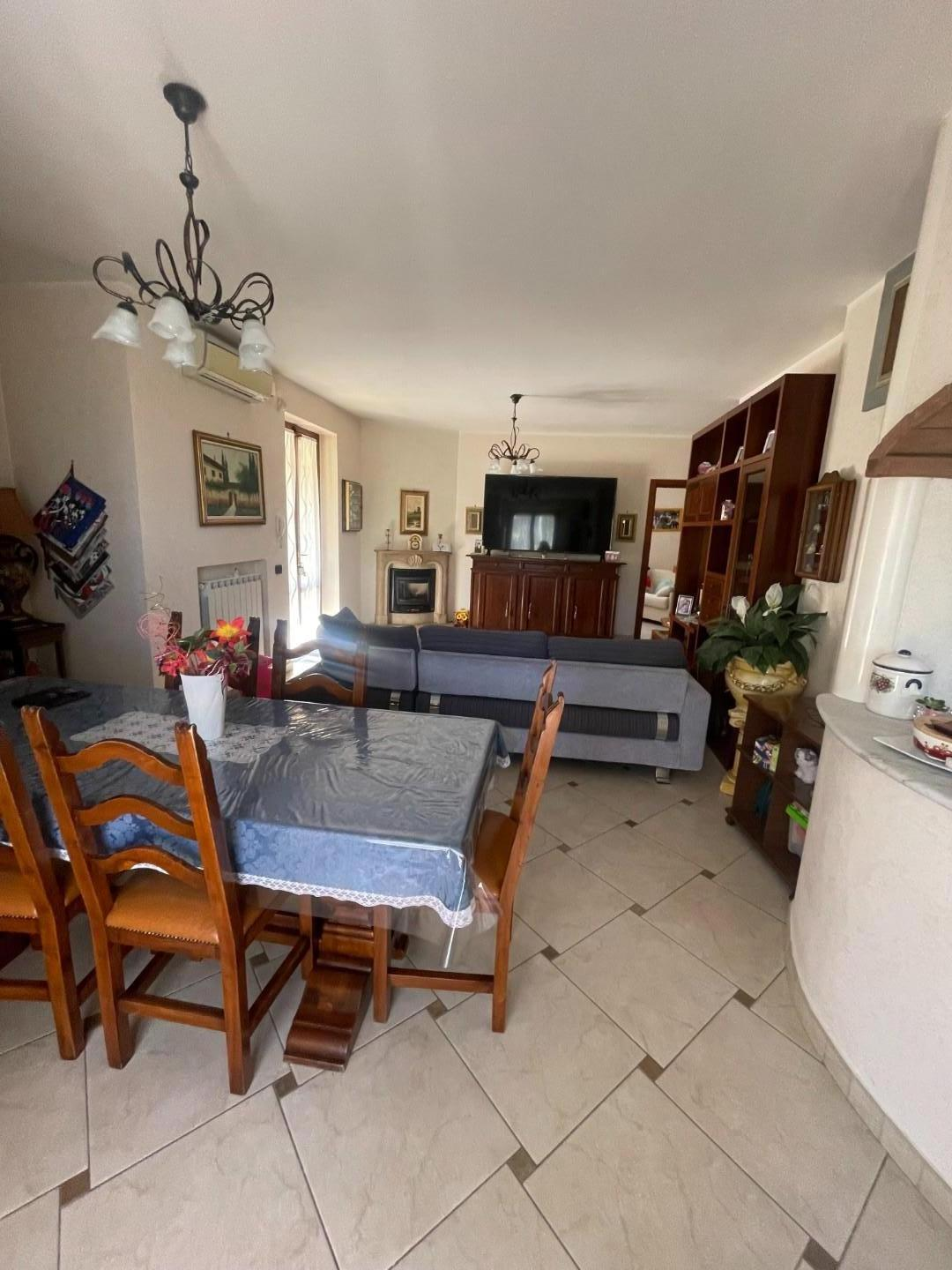 casa indipendente in vendita a Murlo in zona Casciano