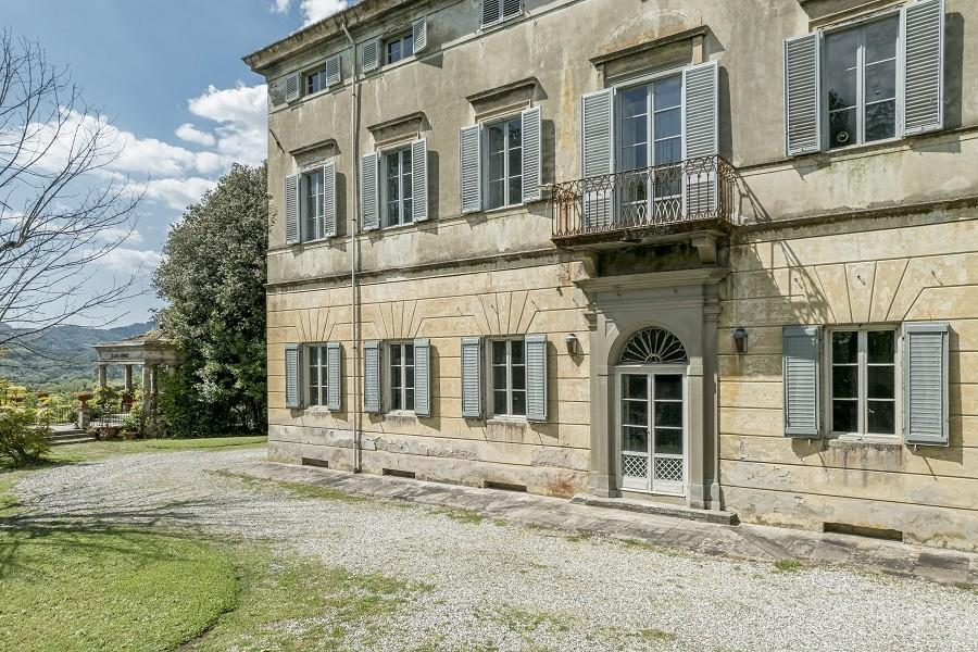 casa indipendente in vendita a Lucca in zona Palmata