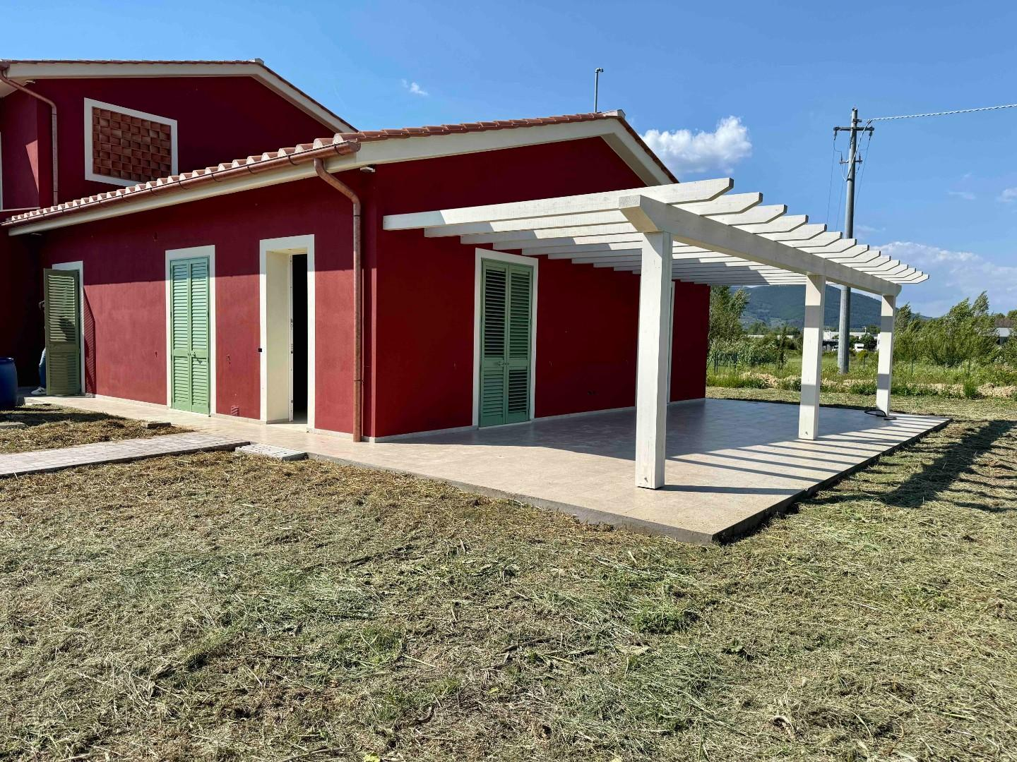 casa indipendente in vendita a Calcinaia in zona Fornacette