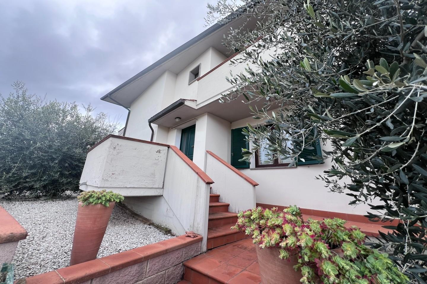 casa indipendente in vendita a Montaione
