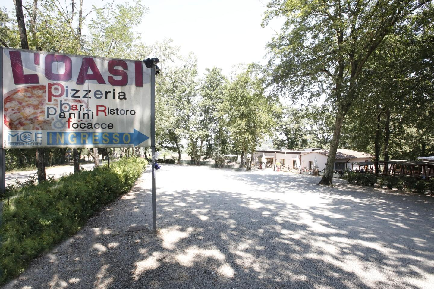 negozio in vendita a Crespina Lorenzana in zona Lorenzana