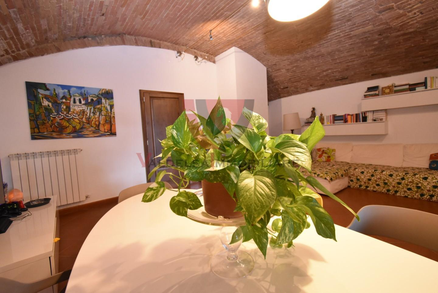 appartamento in vendita a Colle di Val d'Elsa