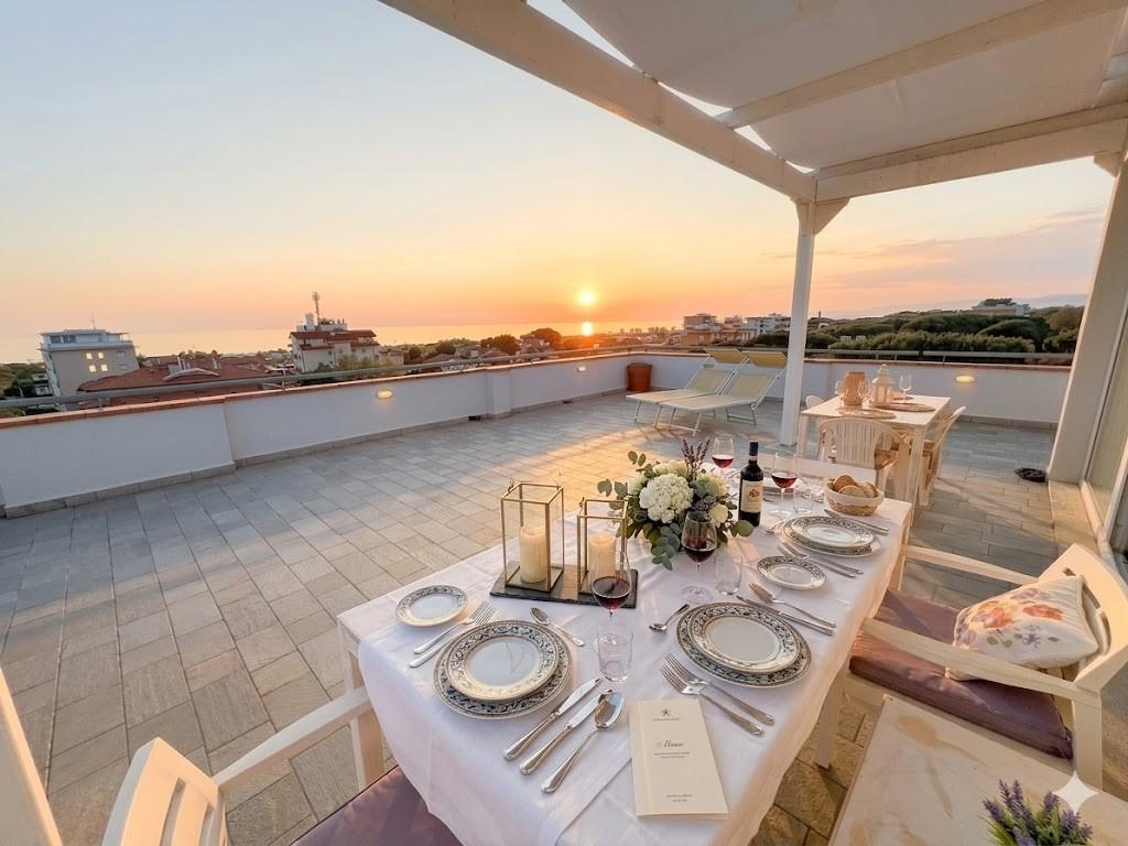 appartamento in vendita a Camaiore in zona Lido di Camaiore