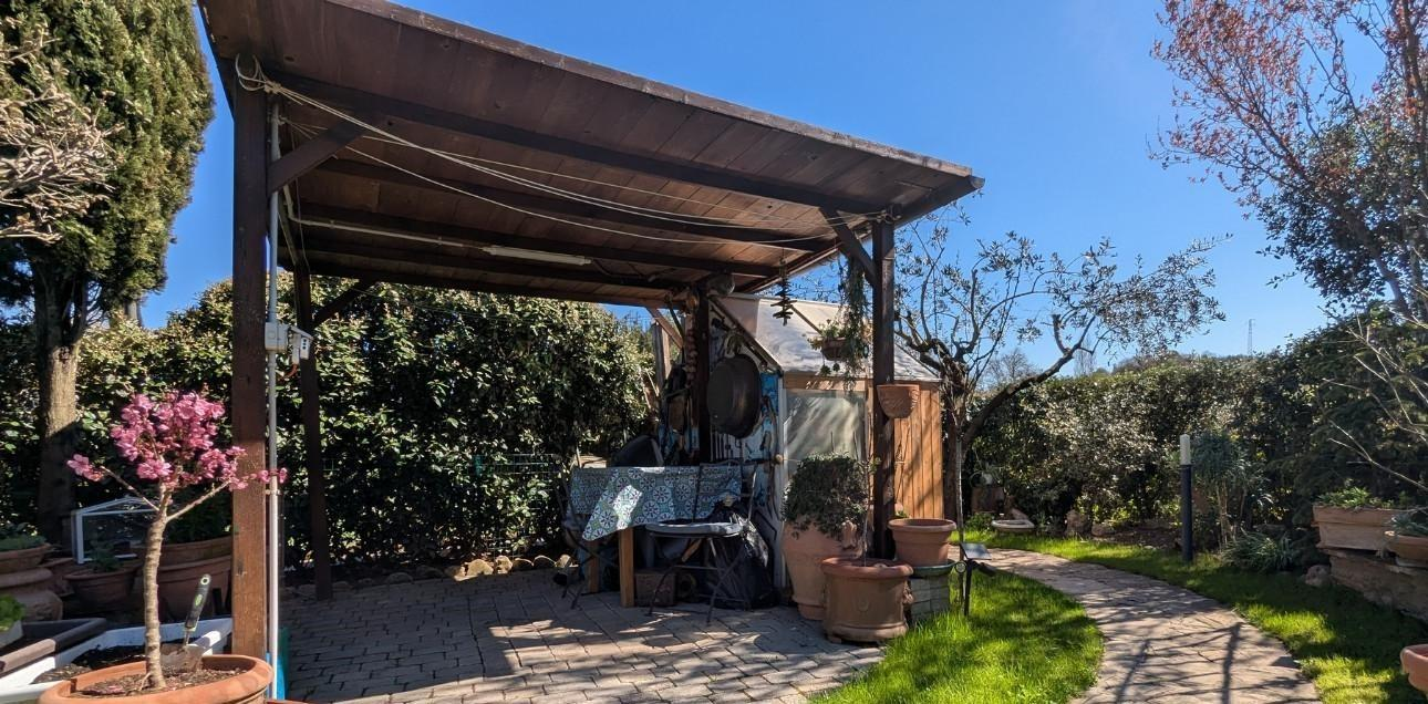 casa indipendente in vendita a Vinci