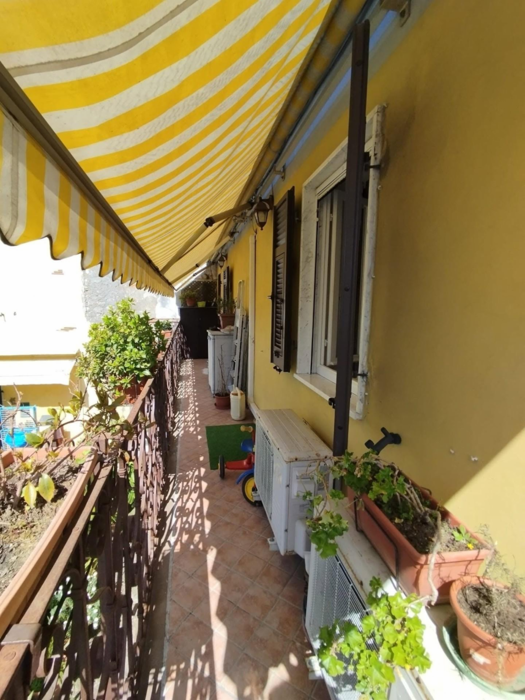 appartamento in vendita a Carrara in zona Avenza