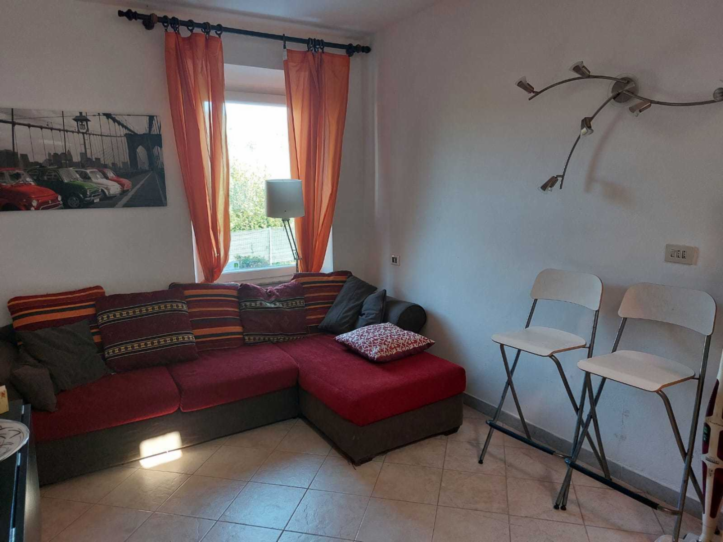 casa indipendente in vendita a Luni in zona Serravalle