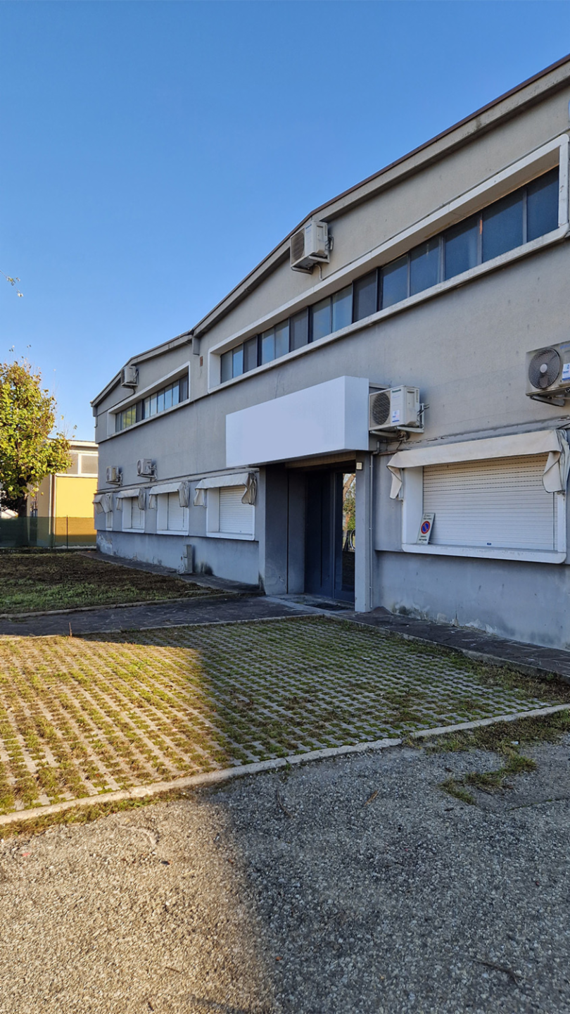 capannone in vendita a Reggio nell'Emilia in zona Mancasale