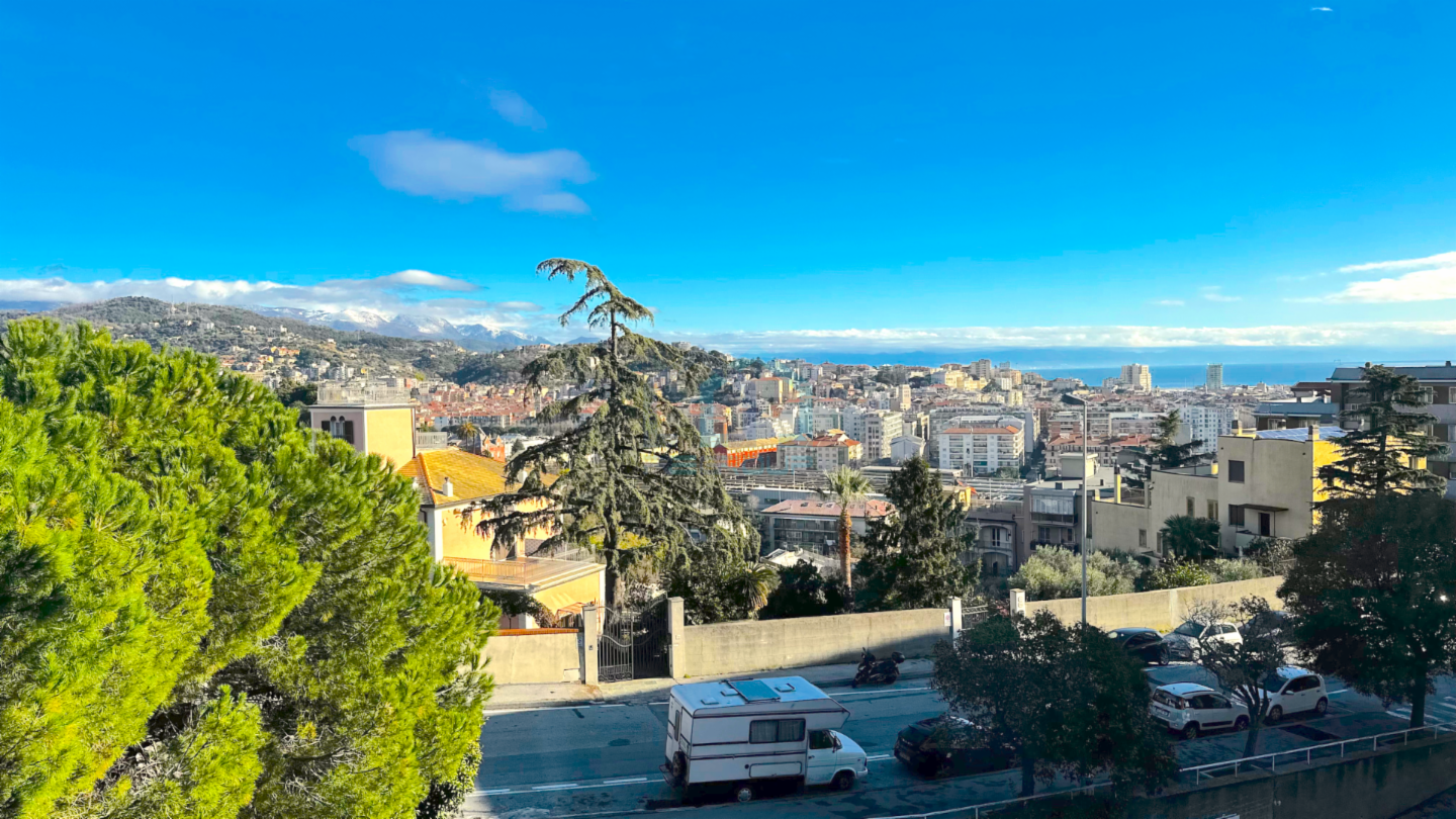 appartamento in vendita a Savona