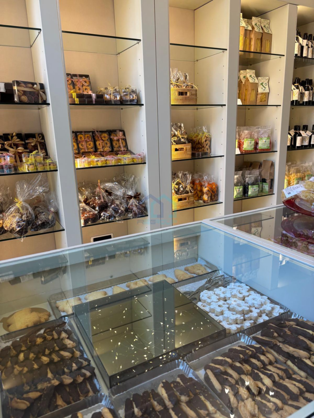 locale commerciale in vendita a Torino in zona Santa Rita