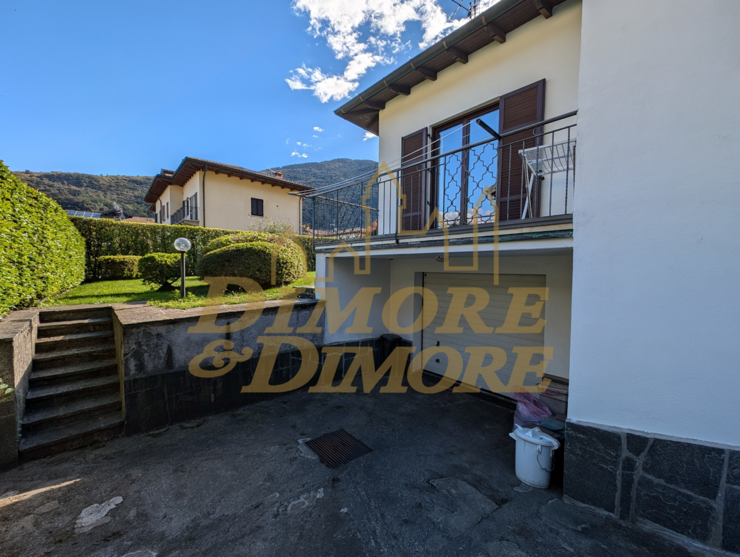 casa indipendente in vendita a Cannobio in zona Traffiume