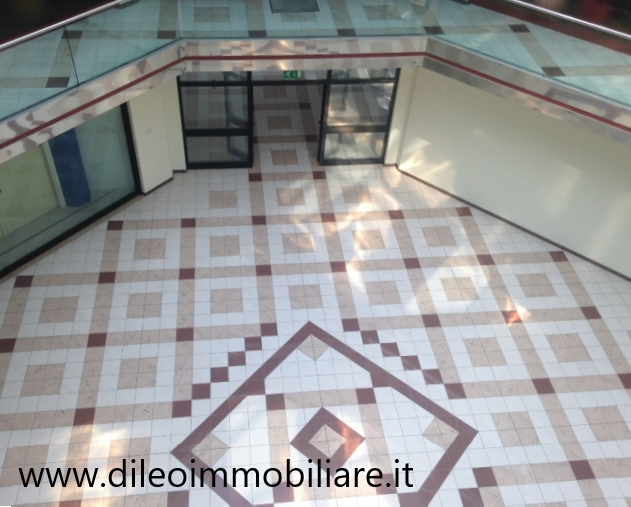 locale commerciale in affitto a San Benedetto del Tronto