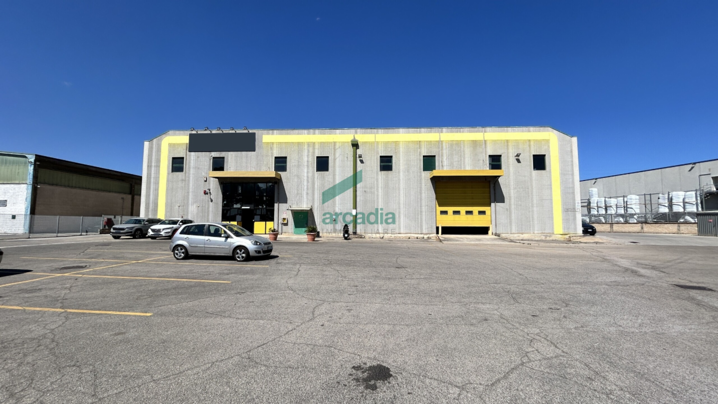 capannone in vendita a Modugno