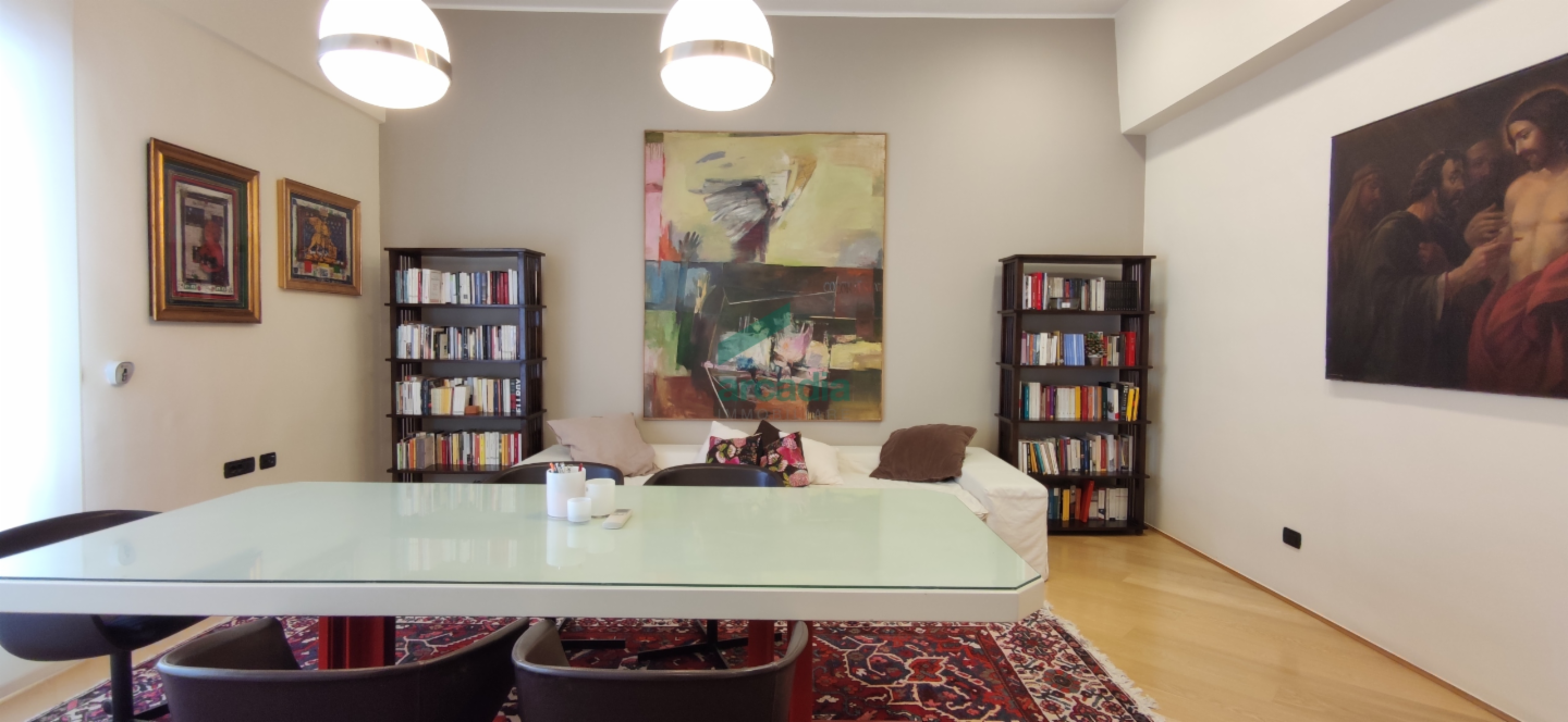 ufficio in vendita a Bari in zona Poggiofranco