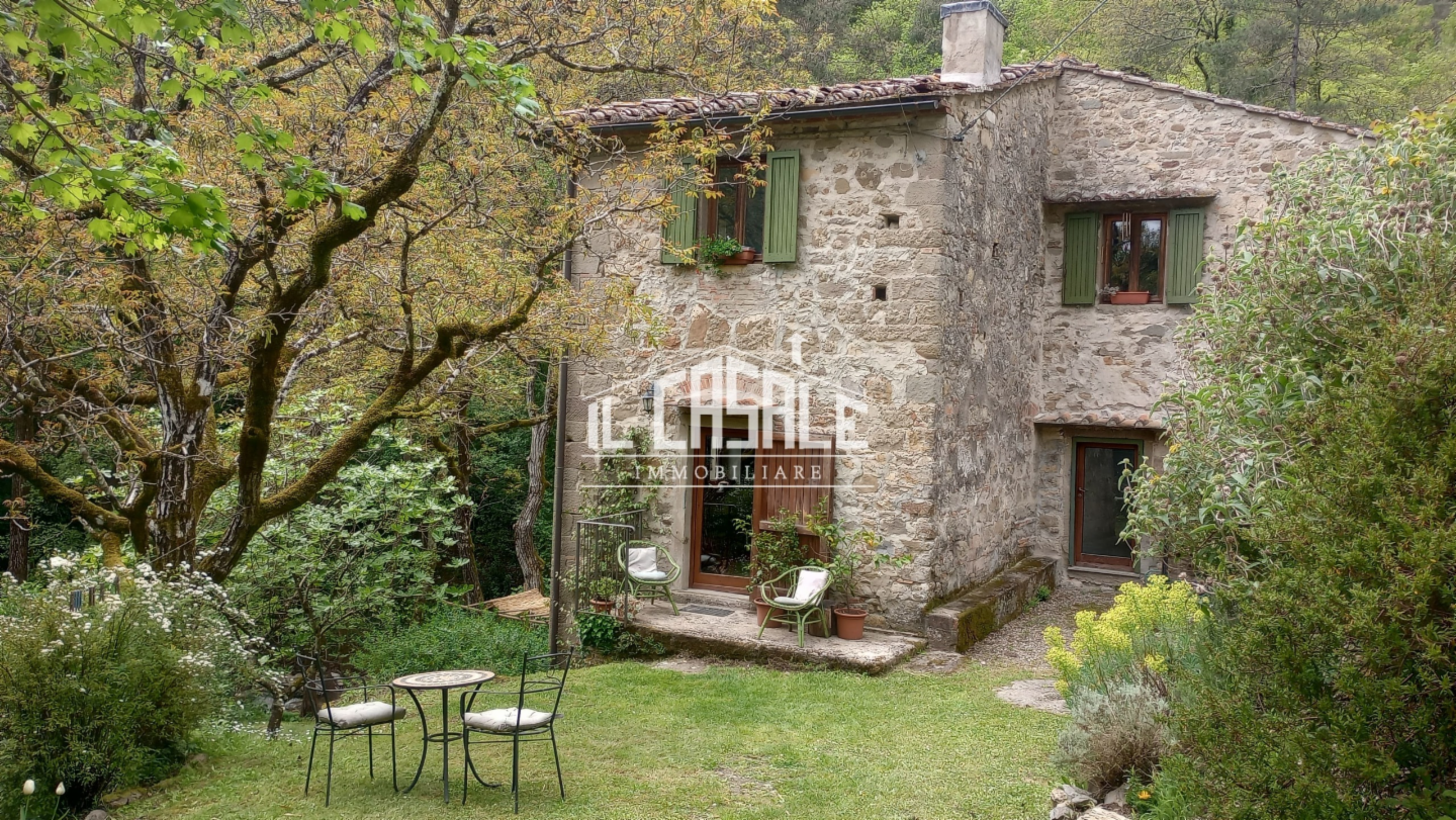 casa indipendente in vendita a Pontassieve in zona Montebonello