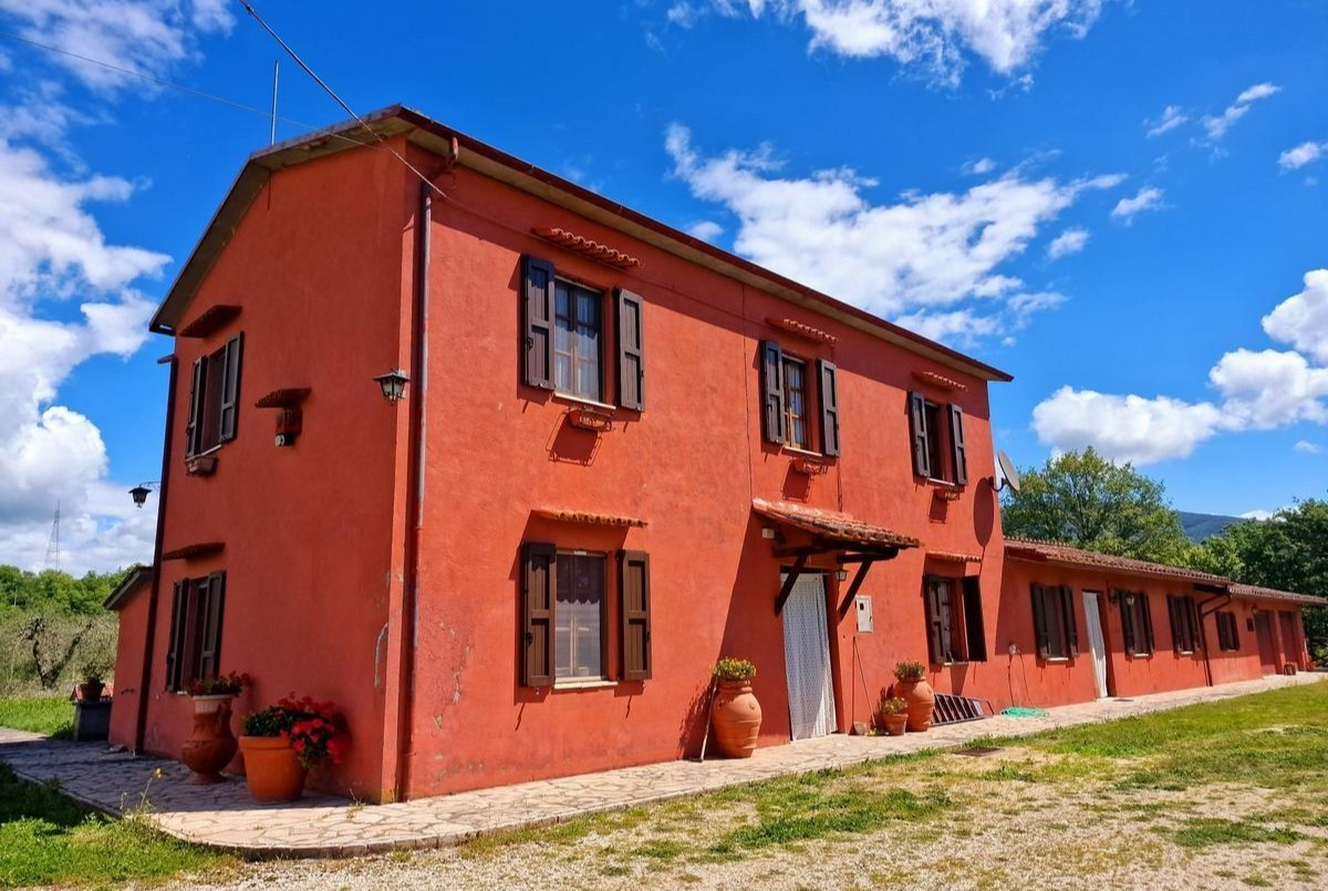 casa indipendente in vendita a Montecchio