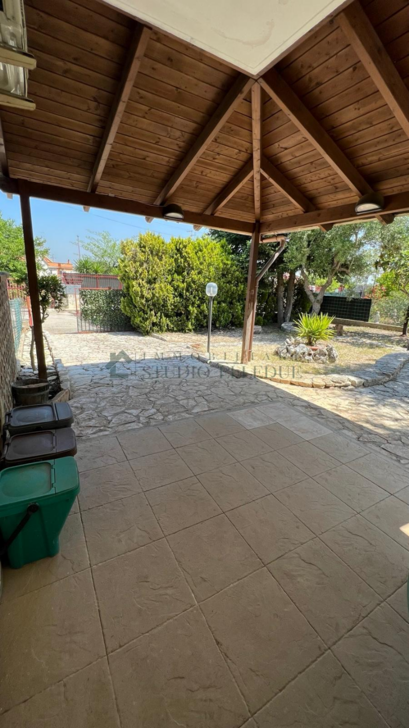 casa indipendente in vendita a Cassano delle Murge
