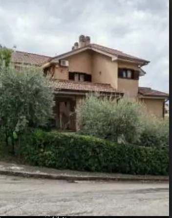 casa indipendente in vendita a Petritoli