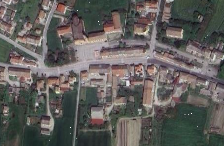 negozio in vendita a Riva del Po in zona Berra