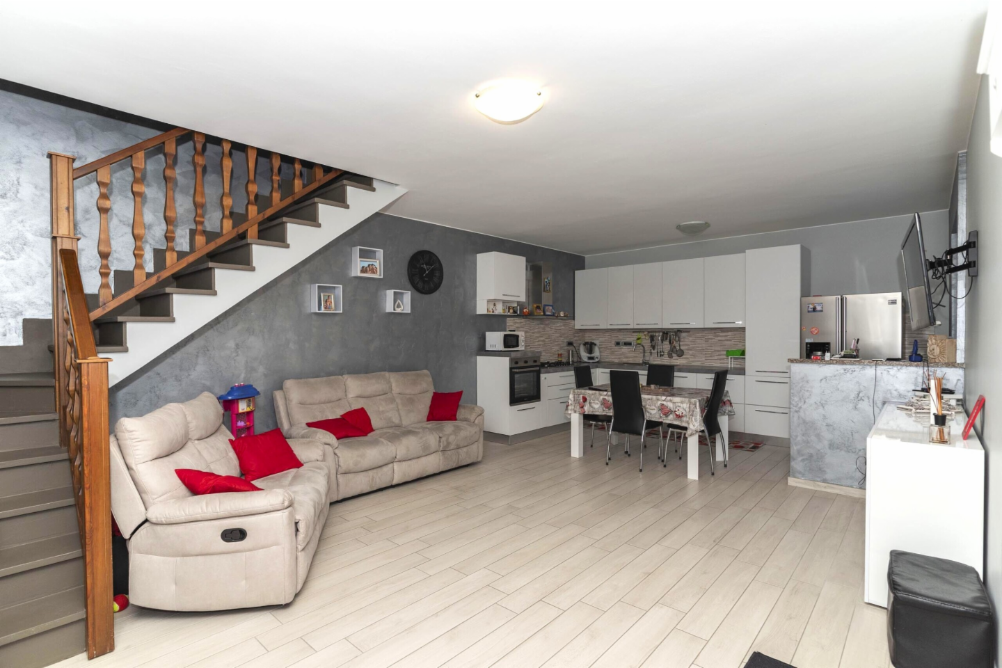 pentavano in vendita a Nole