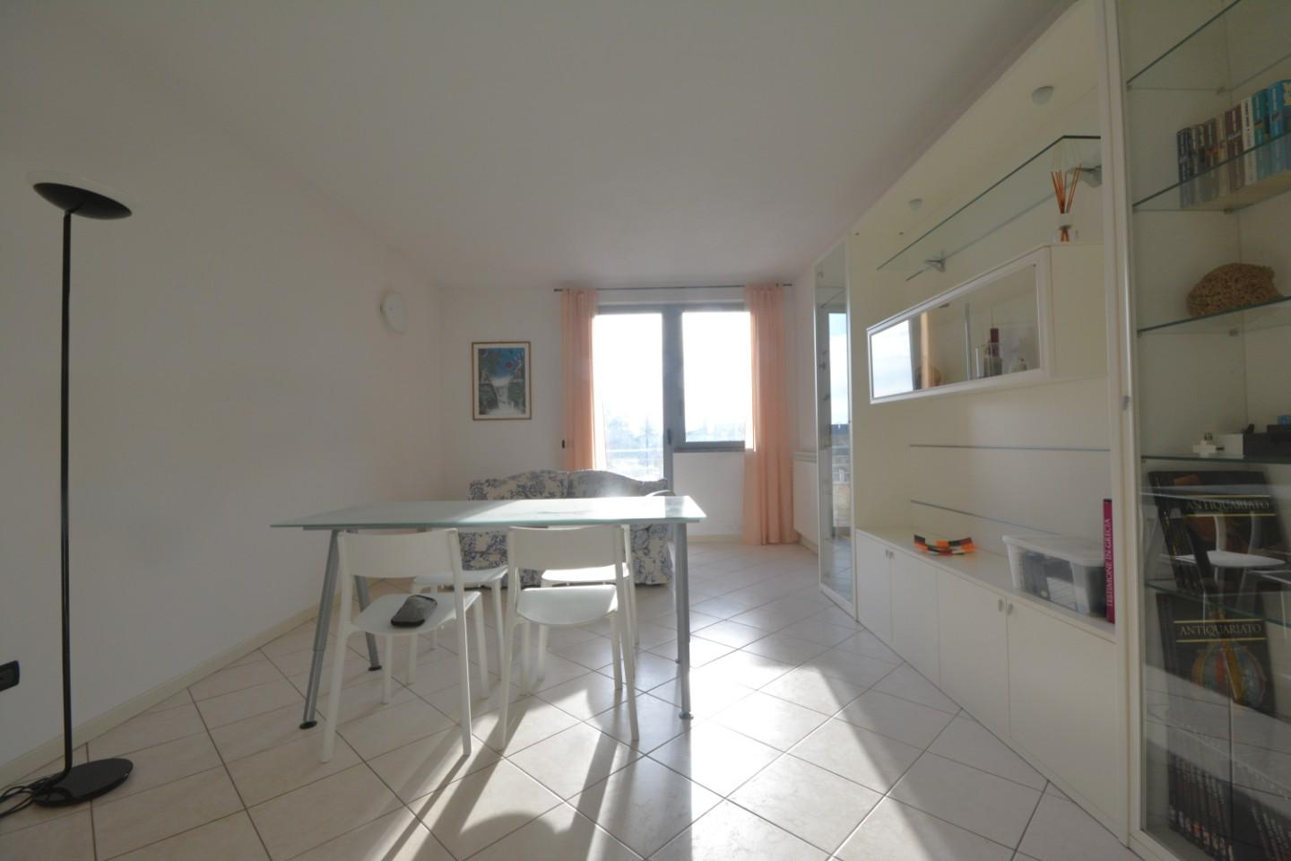 ufficio in vendita a Lucca in zona zona Arancio