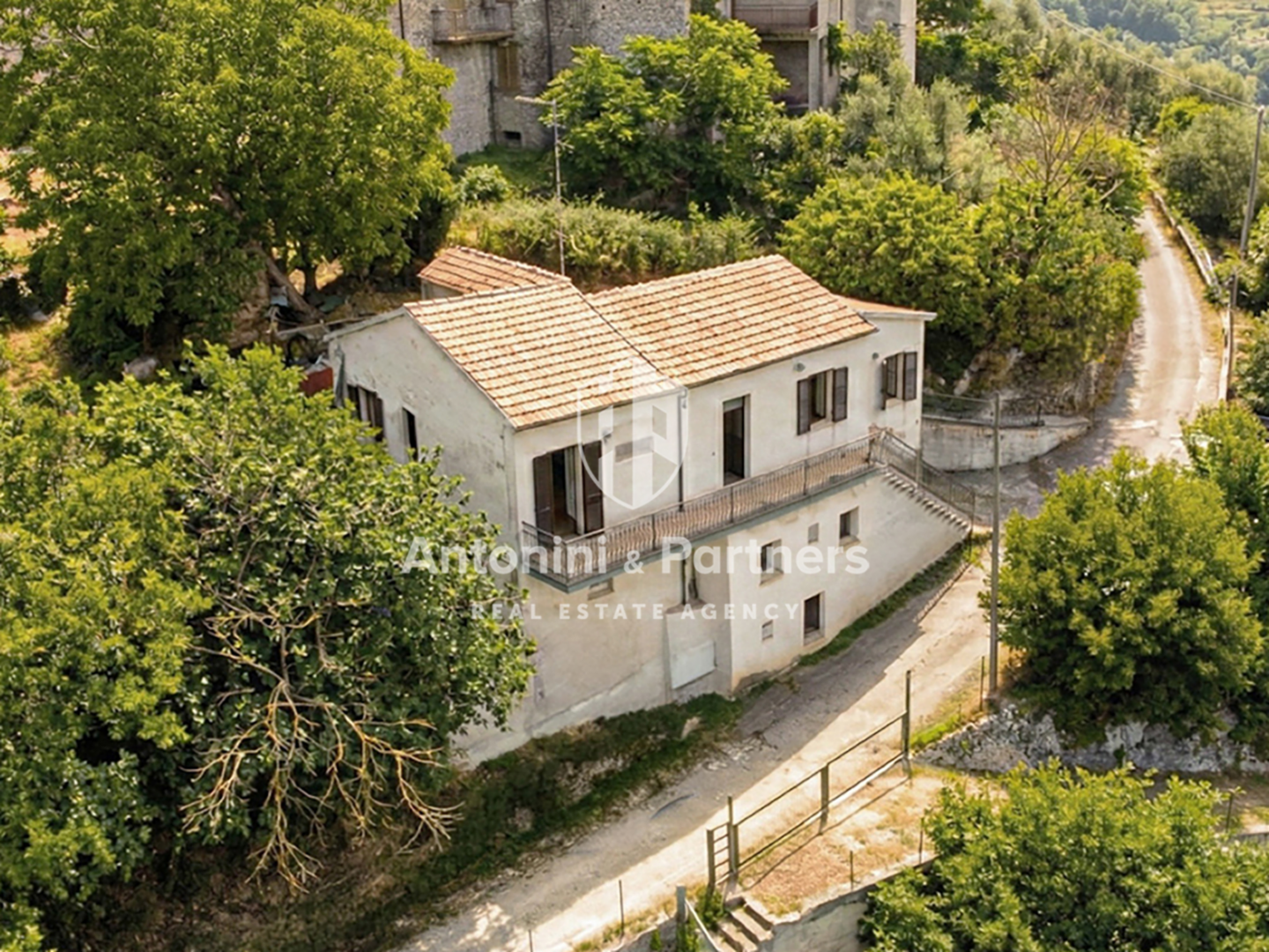 casa indipendente in vendita a Massa Martana