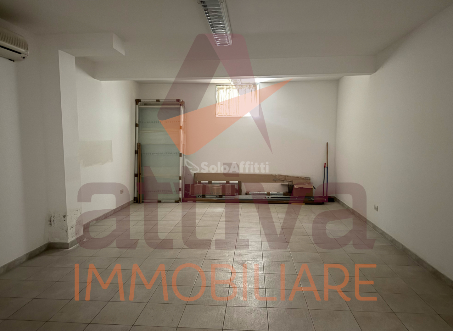 locale commerciale in affitto a Castelfidardo in zona Crocette