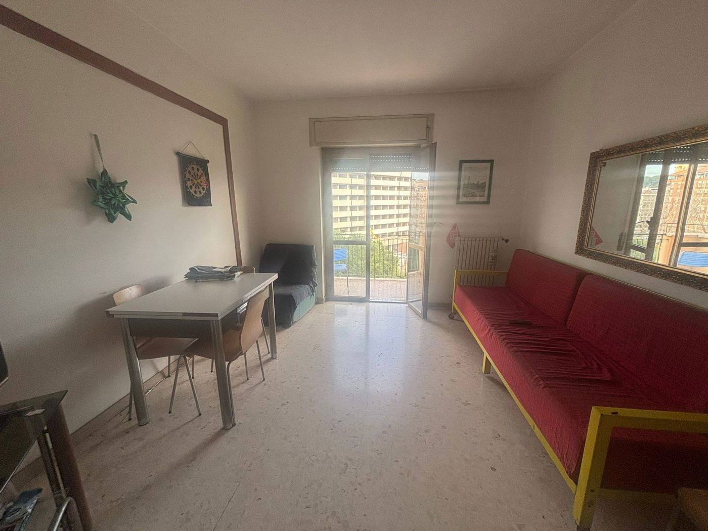 appartamento in vendita a Roma in zona Ostiense