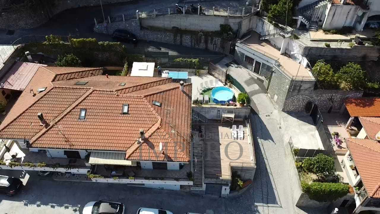 casa indipendente in vendita a Camporosso