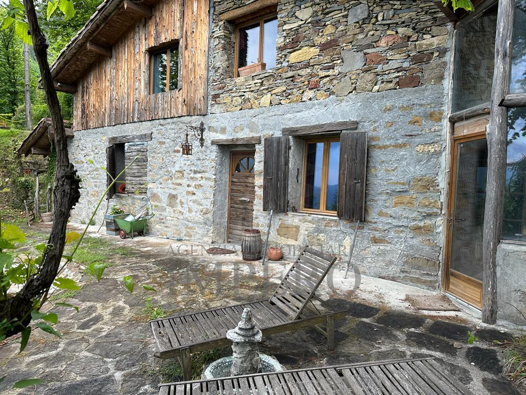 casa indipendente in vendita a Pigna