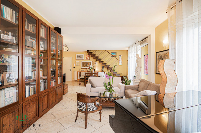 appartamento in vendita a Bologna in zona Santo Stefano