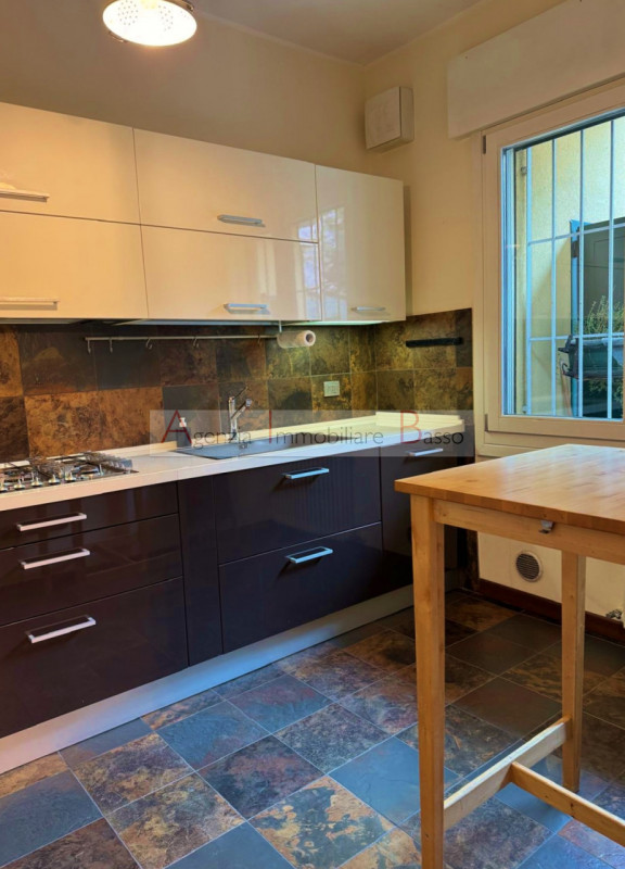 casa indipendente in vendita a Padova in zona Sacra Famiglia