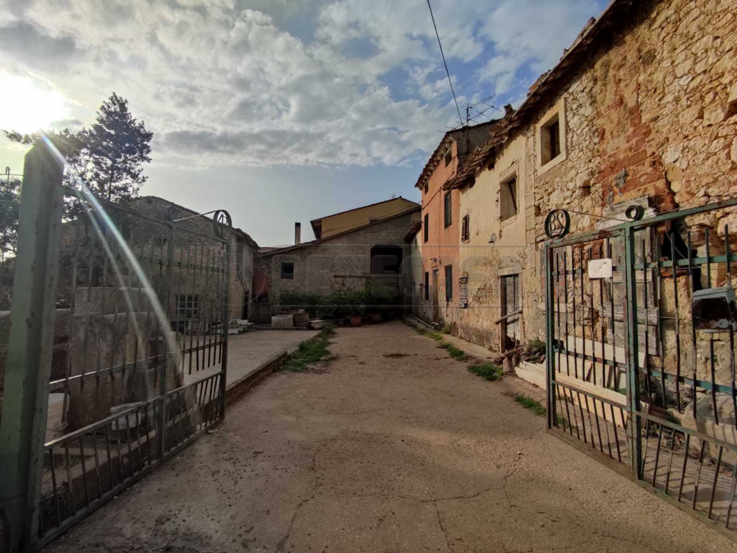 locale di sgombero in vendita a Val Liona