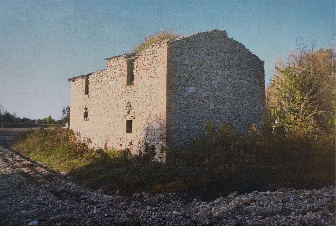 casa indipendente in vendita a Spoleto