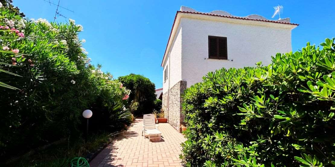 casa indipendente in vendita a Sangineto