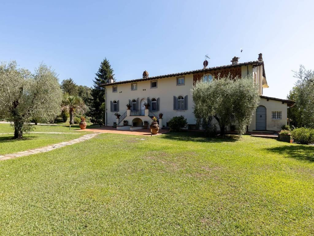 casa indipendente in vendita a Capannori in zona Borgonuovo