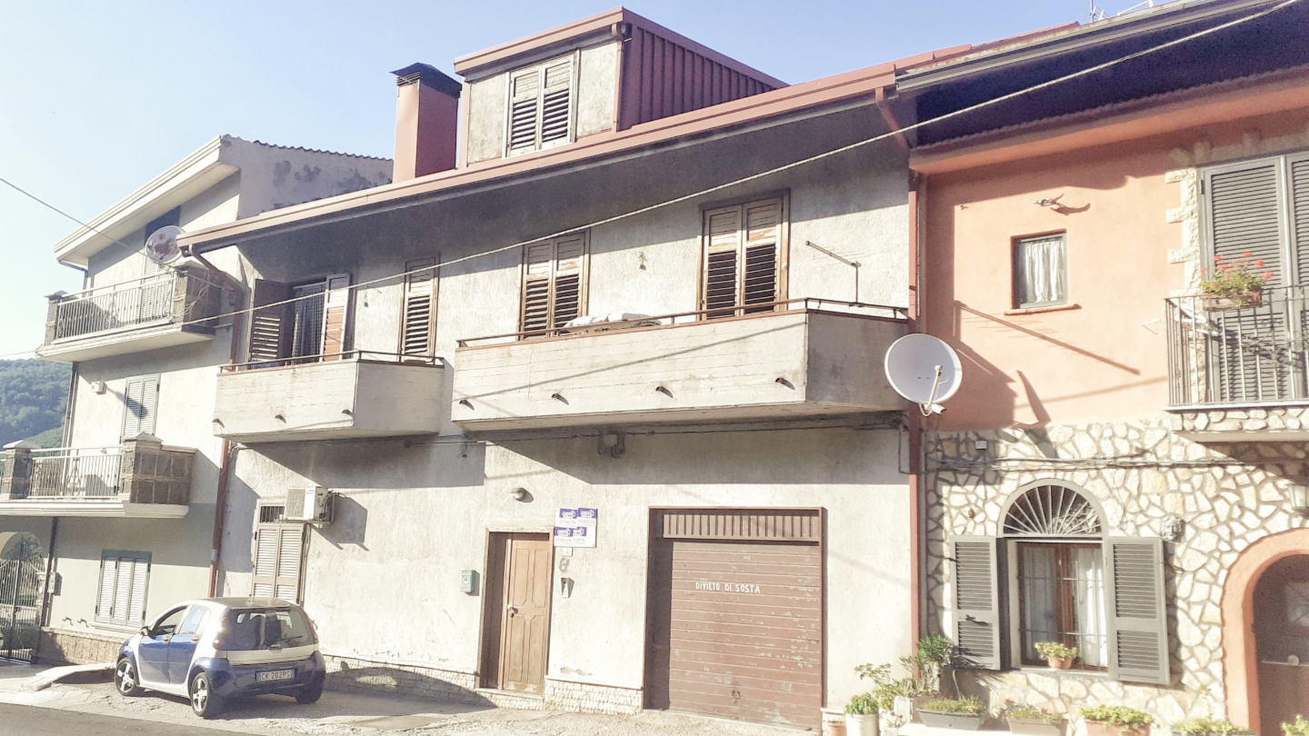 casa indipendente in vendita ad Avellino