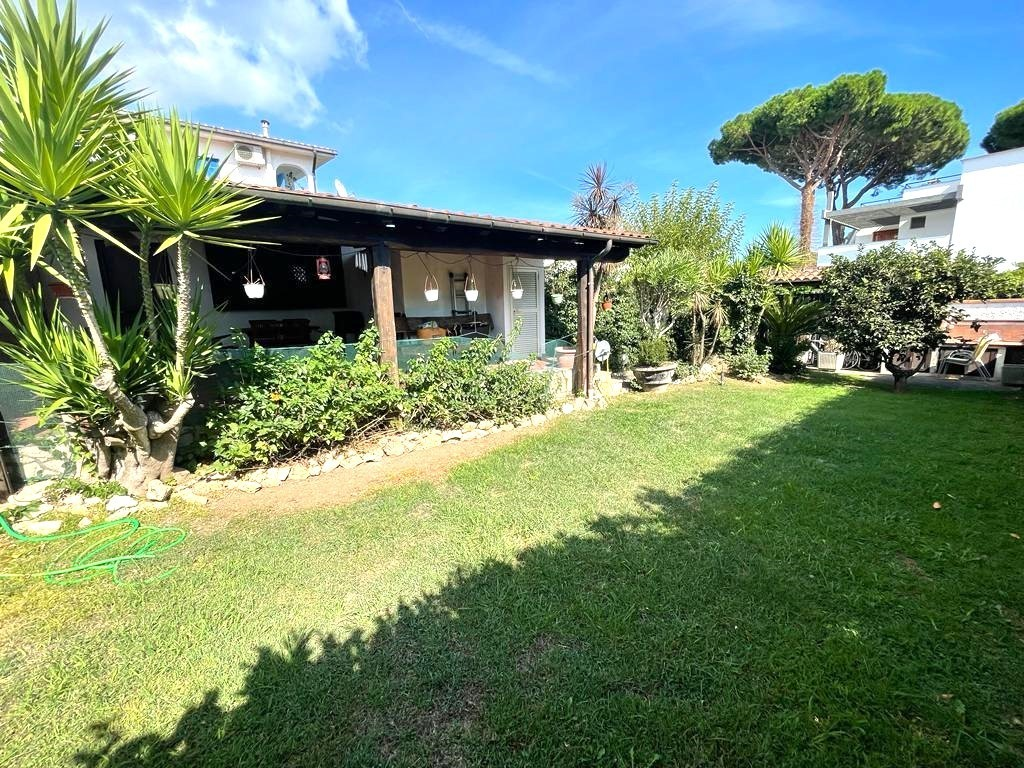 casa indipendente in vendita a San Felice Circeo