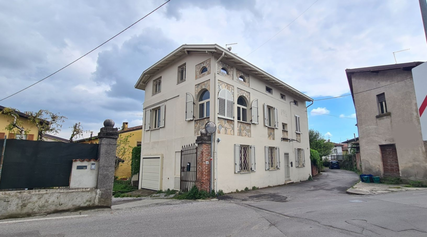 appartamento in vendita a Cazzago San Martino