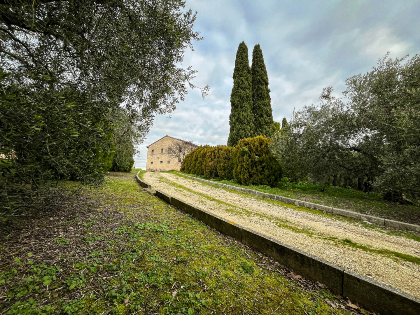casa indipendente in vendita a Jesi