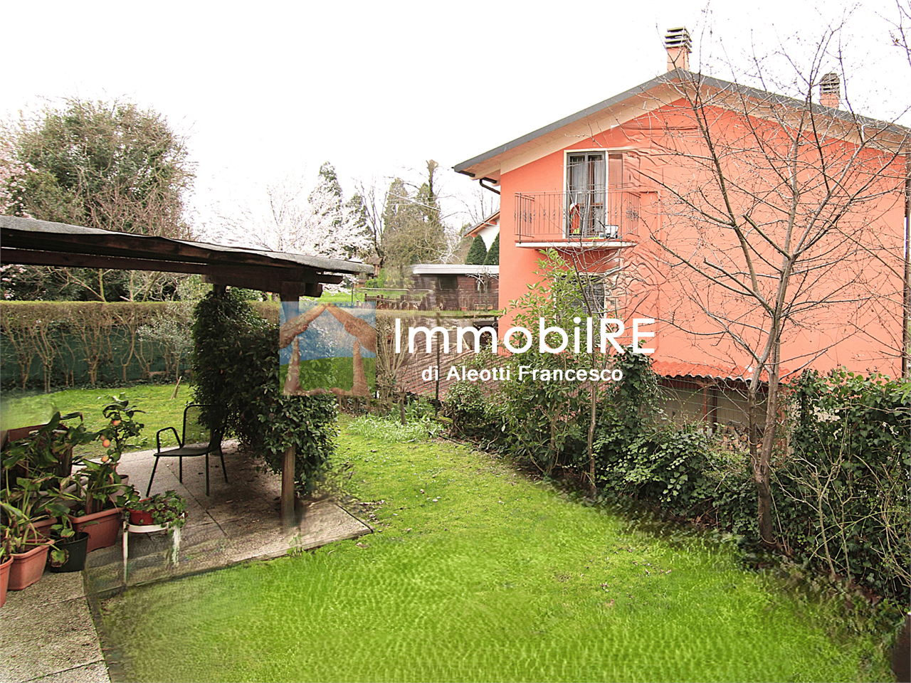 appartamento in vendita a Reggio nell'Emilia in zona Codemondo