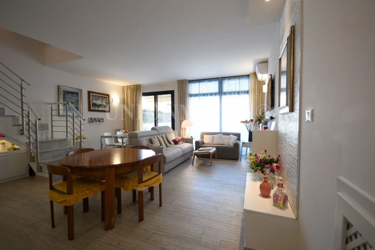 casa indipendente in vendita ad Ameglia in zona Bocca di Magra