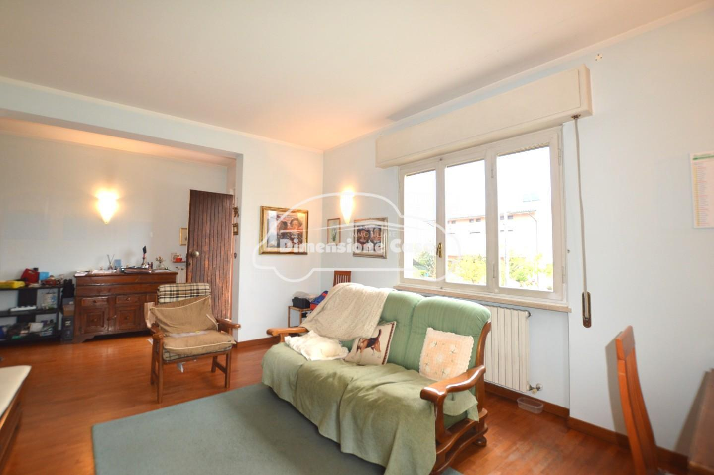 casa indipendente in vendita a Capannori in zona Lunata
