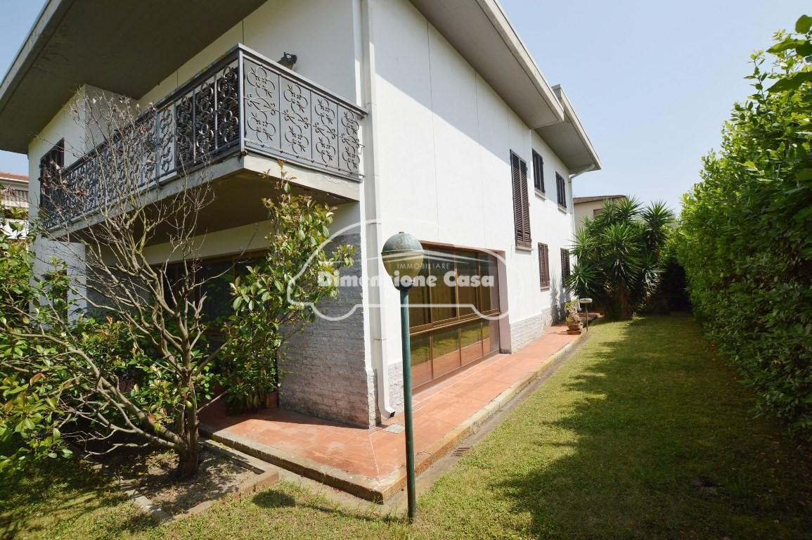 casa indipendente in vendita a San Giuliano Terme in zona Arena-Metato