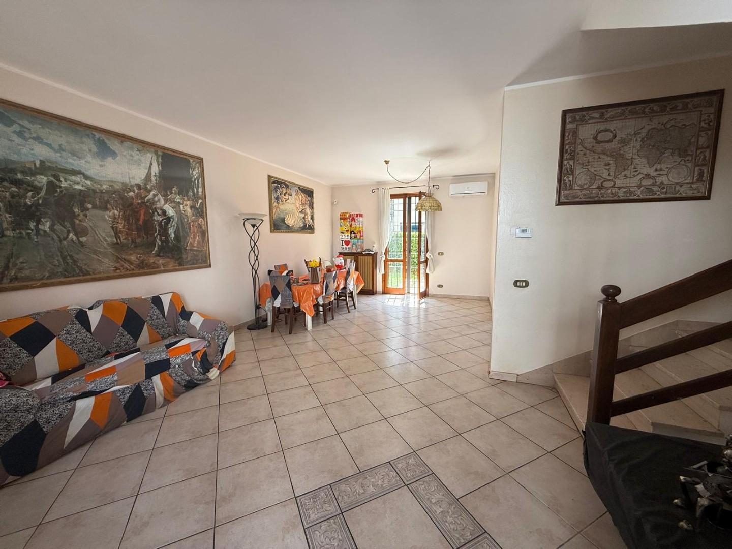 casa indipendente in vendita a Fucecchio