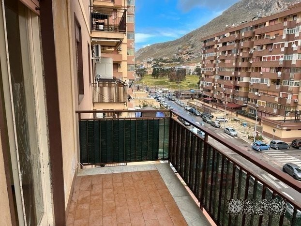 appartamento in vendita a Palermo in zona Tommaso Natale