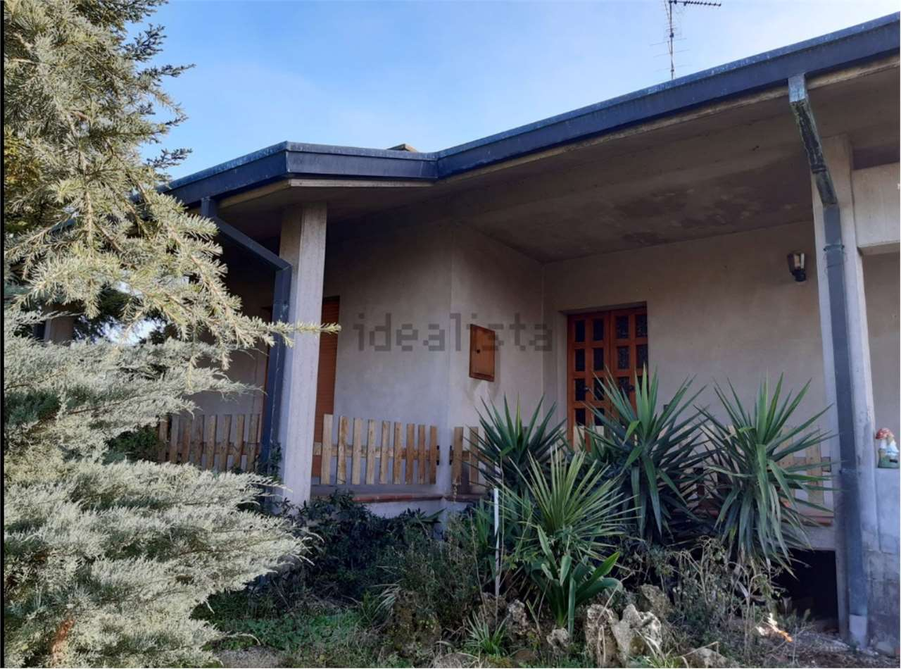 casa indipendente in vendita a Conselice in zona Lavezzola